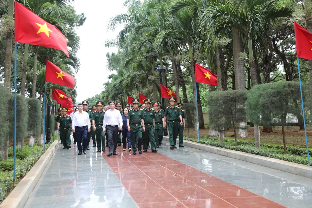 Đại tướng Phan Văn Giang cùng đoàn công tác Trung ương trong chuyến công tác tại Đắk Lắk 3O7A0849.JPG