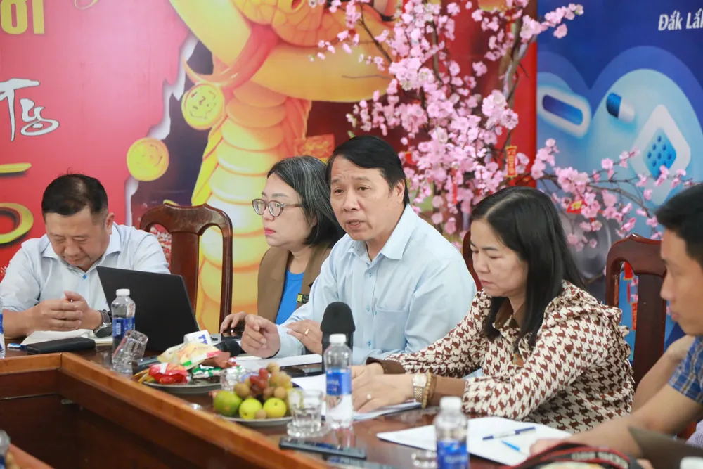 Ông Nguyễn Đăng Giáp, Giám đốc Bệnh viện Đa khoa vùng Tây Nguyên cho biết đã đình chỉ chức vụ 2 lãnh đạo Khoa Ngoại Thận - Tiết niệu z7024224240352_f7669b0be515e59298d478656a4abc25.jpg