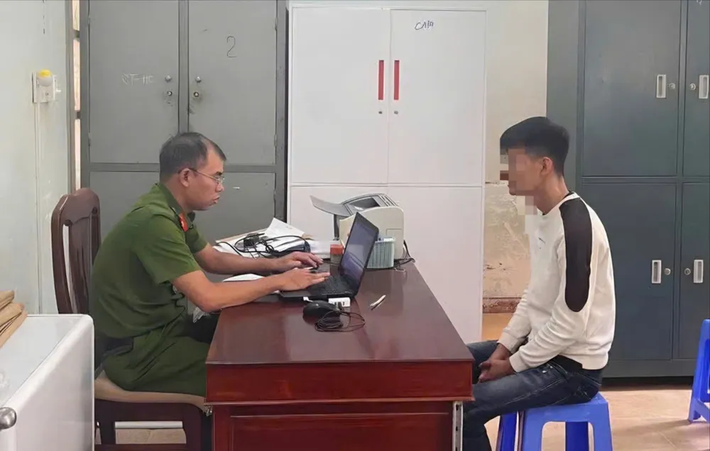 Cơ quan công an đang làm việc đối với Q. z7041393483853_cc759a77fc5c5fc89f243843c1e48e9b.jpg