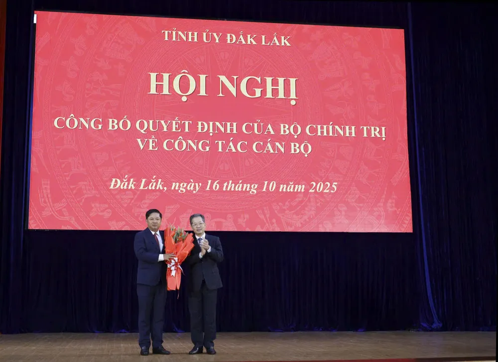 Đồng chí Lương Nguyễn Minh Triết giữ chức Bí thư Tỉnh ủy Đắk Lắk z7122644862062_8d8c454cba829b07ec58f6b12f0f7cd0.jpg