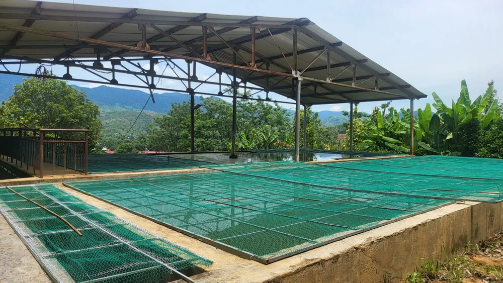 Hệ thống xử lý nước được thay tấm lót, khoác lên &quot;bộ áo&quot; mới