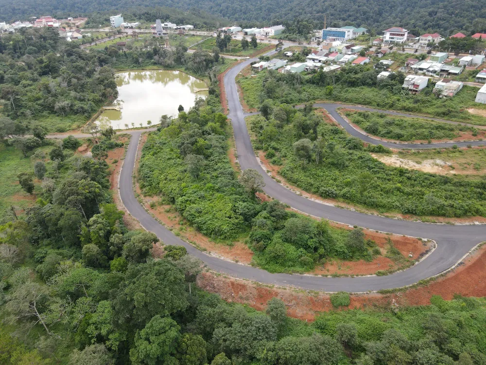 Măng Đen vẫn giữ được nét hoang sơ nên thu hút du khách Măng Đen vẫn giữ được nét hoang sơ nên thu hút du khách