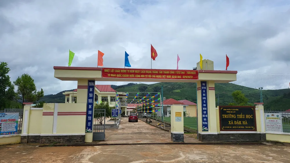 Trường Tiểu học xã Đắk Hà