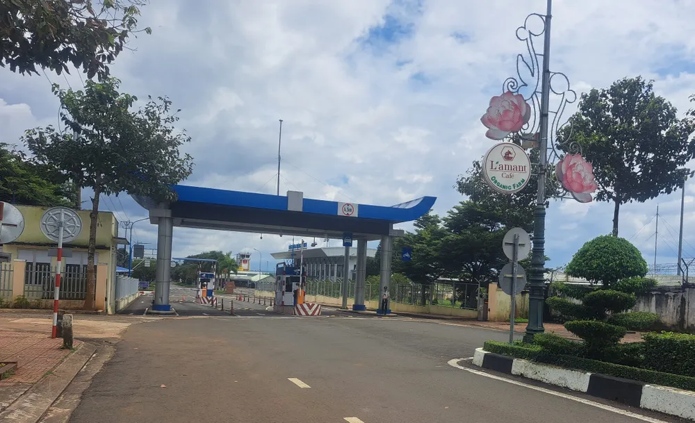 Lãnh đạo Cảng hàng không Pleiku khẳng định vụ cháy không liên quan và không ảnh hưởng đến hàng không dân dụng. Ảnh: HT