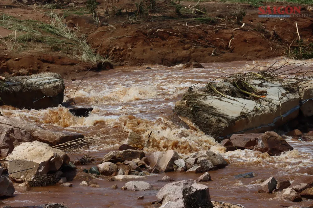 Bê tông vỡ vụn