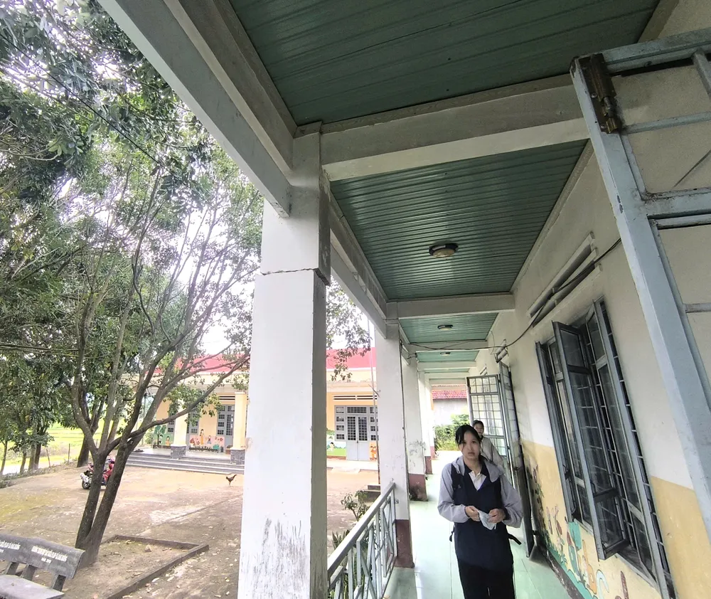 65 học sinh của điểm trường đã được chuyển sang học tạm thời ở nơi an toàn hơn gfd.jpeg