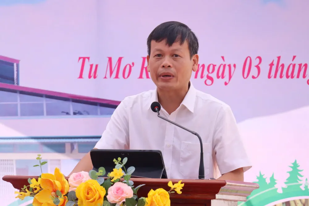Ông Trần Quốc Huy, Chủ tịch UBND xã Tu Mơ Rông phát biểu âs.jpeg
