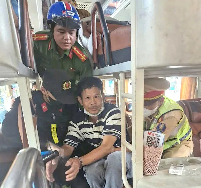 Nghi phạm bị bắt giữ dfas.jpeg