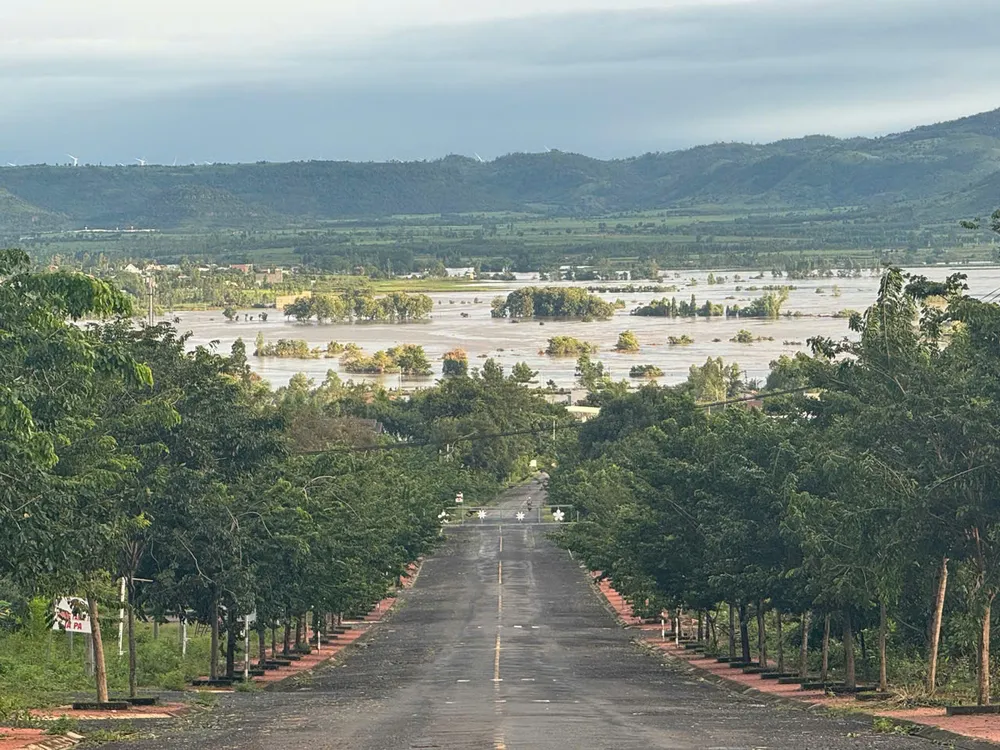 Mange jorder i Ia Pa kommune ble oversvømmet. a6.jpeg