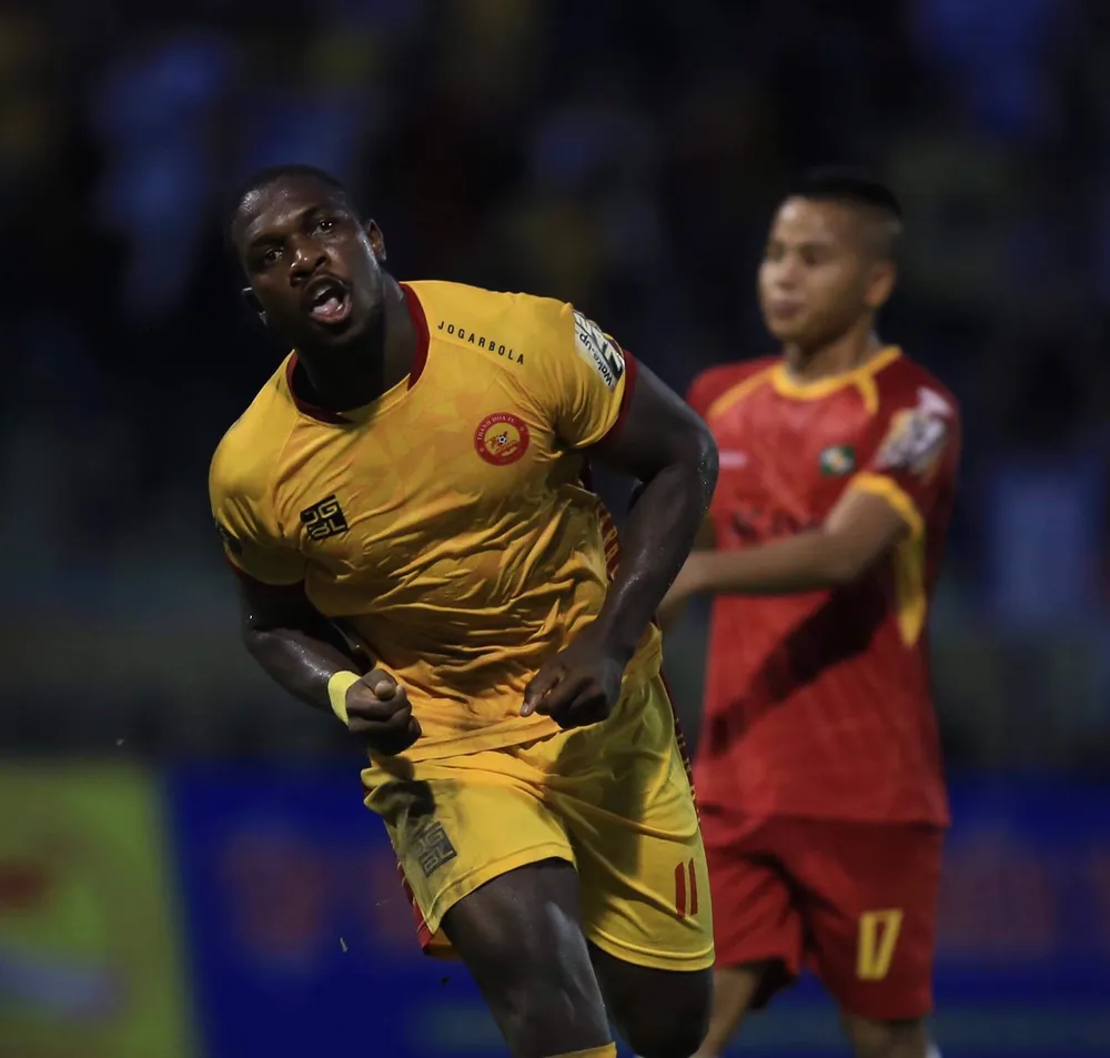 Thanh Hóa thắng thuyết phục SLNA ảnh 2