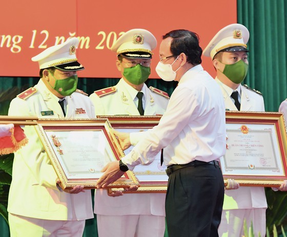 Police efforts in fighting Covid-19 highlighted in HCMC ảnh 4 Police efforts in fighting Covid-19 highlighted in HCMC ảnh 4