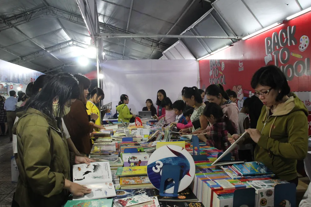 Đẩy mạnh văn hóa đọc tại hội sách Cẩm Lệ ảnh 1