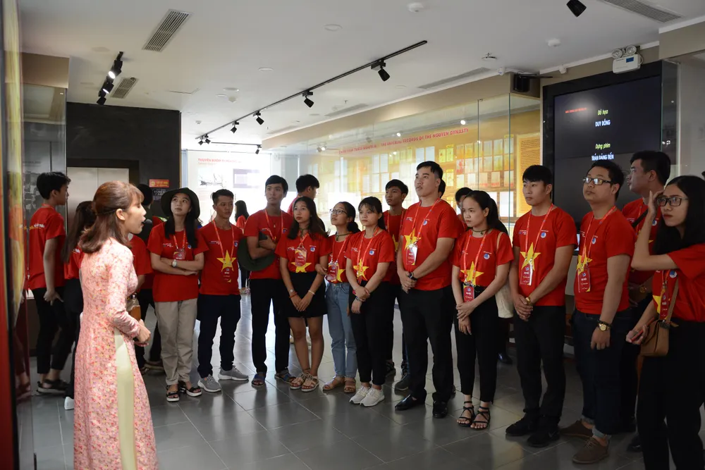 1.000 thanh niên Đà Nẵng hưởng ứng hành trình “Tôi yêu tổ quốc tôi“ ảnh 5