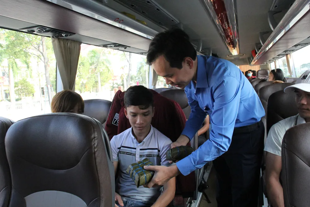 Đà Nẵng: Hơn 2500 đoàn viên, lao động về quê ăn tết với “Chuyến xe Công đoàn“ ảnh 3