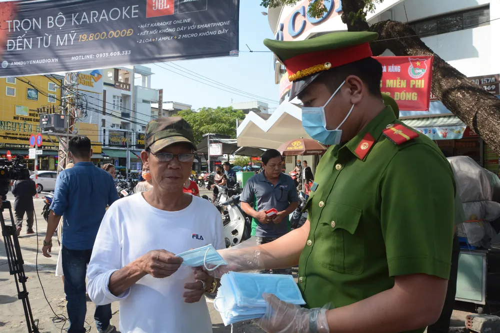 Đà Nẵng: Thêm 16 trường hợp nghi ngờ nhiễm nCoV xuất viện ảnh 2