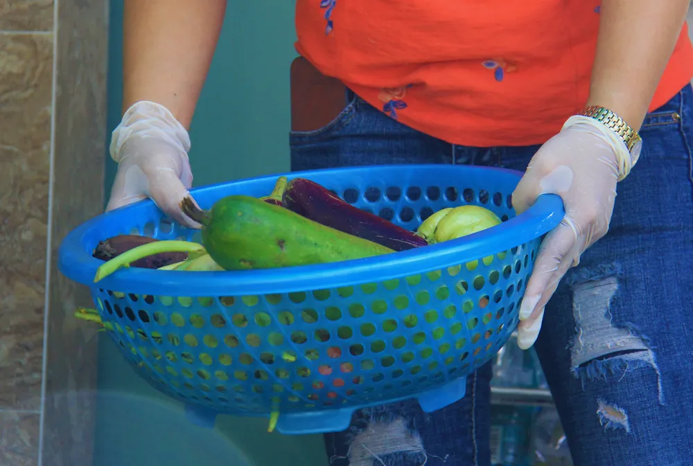 Quầy thực phẩm 0 đồng giúp đỡ người khó khăn trong dịch Covid-19 ảnh 10