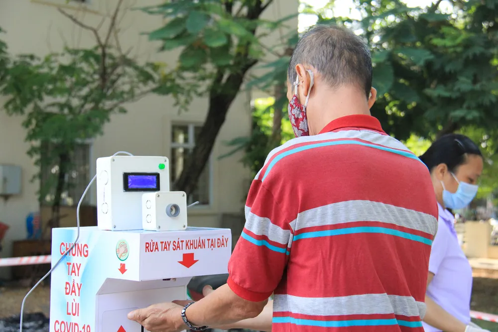 Đà Nẵng thực hiện sớm xét nghiệm SARS-CoV-2 diện rộng theo hộ gia đình ảnh 5 Đà Nẵng thực hiện sớm xét nghiệm SARS-CoV-2 diện rộng theo hộ gia đình ảnh 5