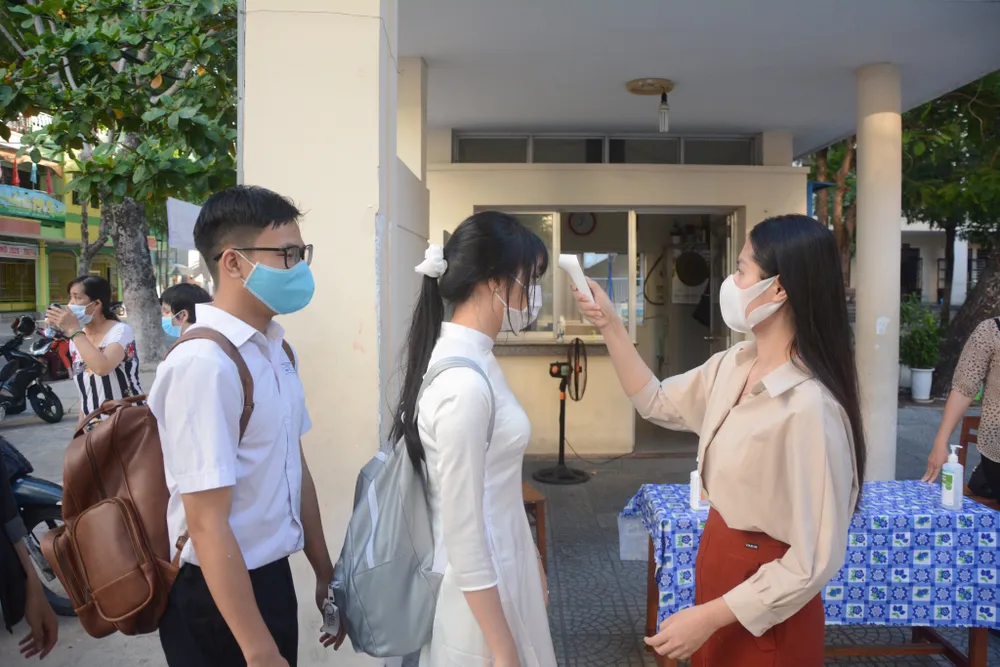 Đà Nẵng, Quảng Nam và Quảng Ngãi cho học sinh nghỉ học để tránh bão số 5 ảnh 1 Đà Nẵng, Quảng Nam và Quảng Ngãi cho học sinh nghỉ học để tránh bão số 5 ảnh 1