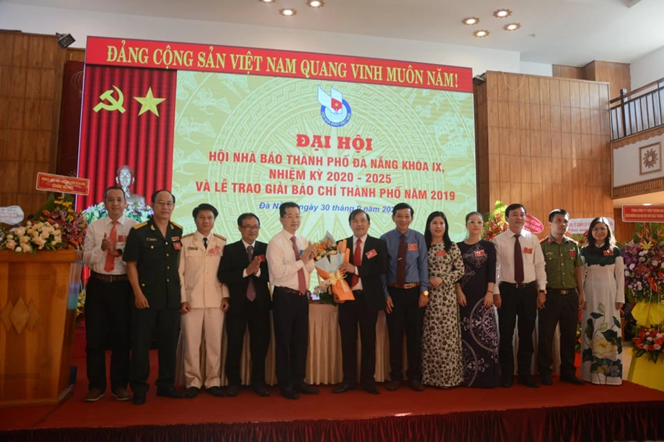 Ông Nguyễn Đức Nam, Tổng Biên tập Báo Đà Nẵng tái đắc cử Chủ tịch Hội Nhà báo TP Đà Nẵng nhiệm kỳ 2020-2025