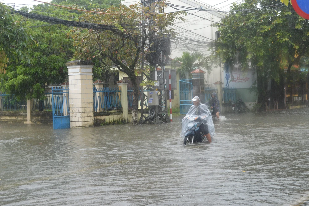 Mực nước trên sông Vu Gia và các sông thuộc TP Đà Nẵng đang lên