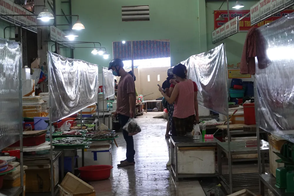 Người dân Đà Nẵng háo hức ngày mở cửa trở lại ảnh 7 Người dân Đà Nẵng háo hức ngày mở cửa trở lại ảnh 7