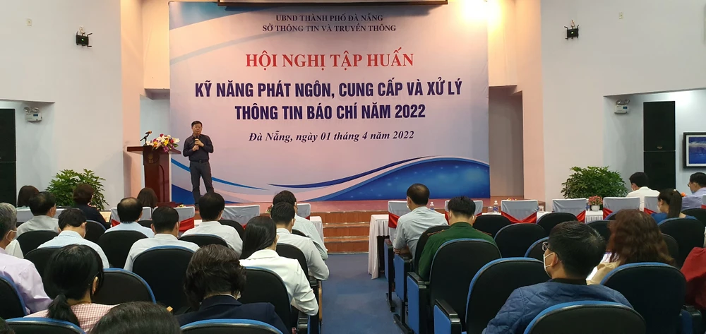 Hội nghị có sự tham gia của 140 đại biểu là người phát ngôn của sở ban ngành, cơ quan, đơn vị trực thuộc đoàn thể chính trị- xã hội, HĐND, UBND TP Đà Nẵng