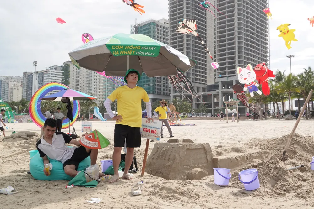 Đà Nẵng khai trương du lịch biển Đà Nẵng 2022 và bãi biển đêm Mỹ An ảnh 5