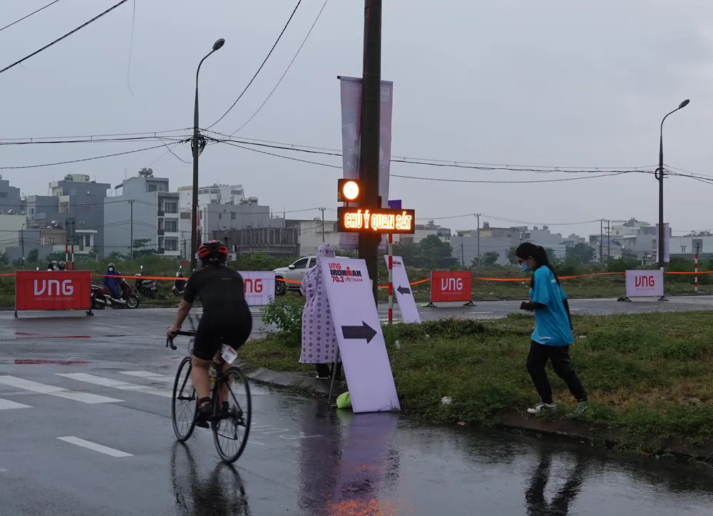 Hơn 2.500 vận động viên chinh phục IRONMAN 70.3 Việt Nam 2022 ảnh 3