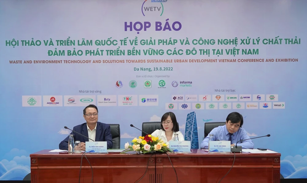 Quang cảnh họp báo