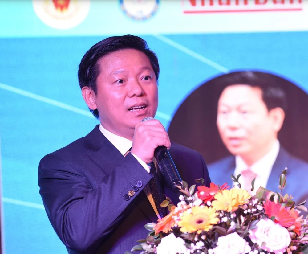 Đổi mới sáng tạo trong báo chí xây dựng Đảng ảnh 4 Đổi mới sáng tạo trong báo chí xây dựng Đảng ảnh 4