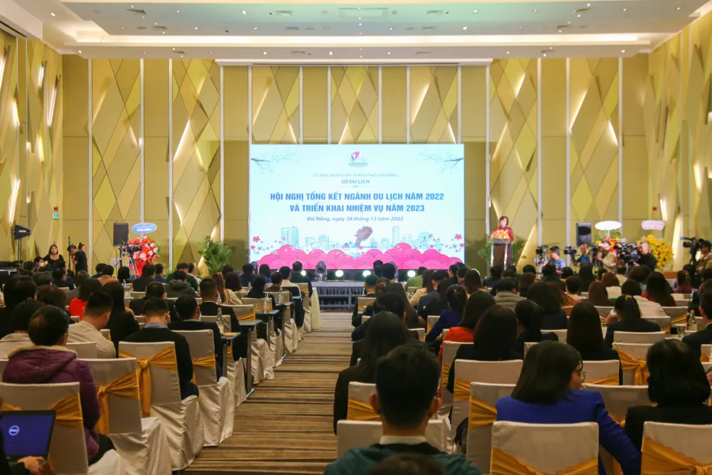 Năm 2023, ngành du lịch đặt ra mục tiêu tập trung khôi phục, phát triển thị trường khách quốc tế, xây dựng các sản phẩm, dịch vụ du lịch hướng đến chuẩn “chất lượng cao” Năm 2023, ngành du lịch đặt ra mục tiêu tập trung khôi phục, phát triển thị trường khách quốc tế, xây dựng các sản phẩm, dịch vụ du lịch hướng đến chuẩn “chất lượng cao”