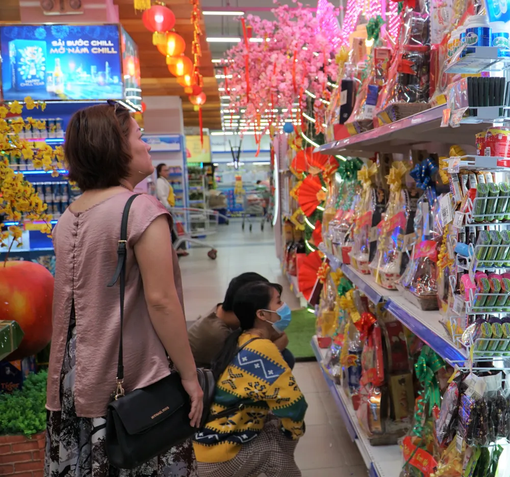 Tại siêu thị Coopmart Đà Nẵng, năm nay giỏ quà an sinh rất được ưa chuộng với mức phổ biến khoảng 500.000 đồng/giỏ