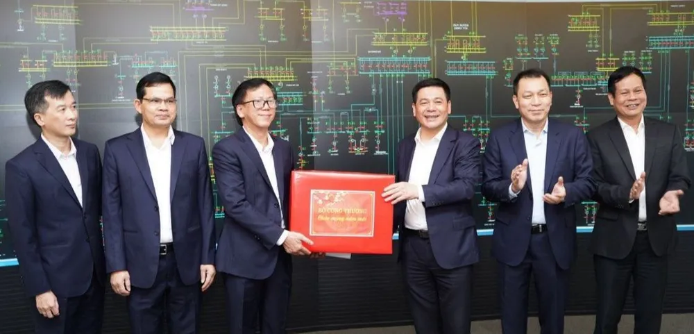 Nhân dịp Tết Nguyên đán Quý Mão 2023, Bộ trưởng Nguyễn Hồng Diên đã gửi lời chúc mừng năm mới tới toàn thể cán bộ, công nhân, người lao động của EVNCPC