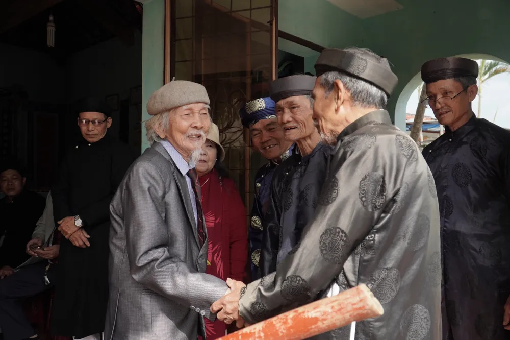 Các giá trị di tích phải gắn với văn hóa làng Các giá trị di tích phải gắn với văn hóa làng