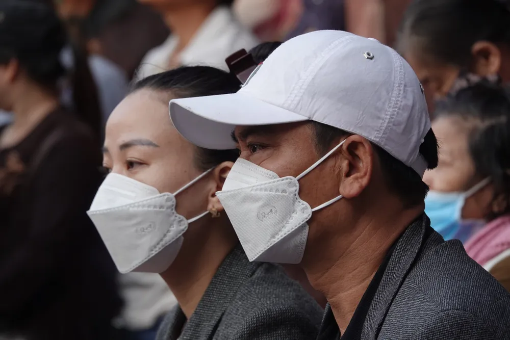 Nhiều người tham gia mang khẩu trang phòng chống dịch bệnh Nhiều người tham gia mang khẩu trang phòng chống dịch bệnh