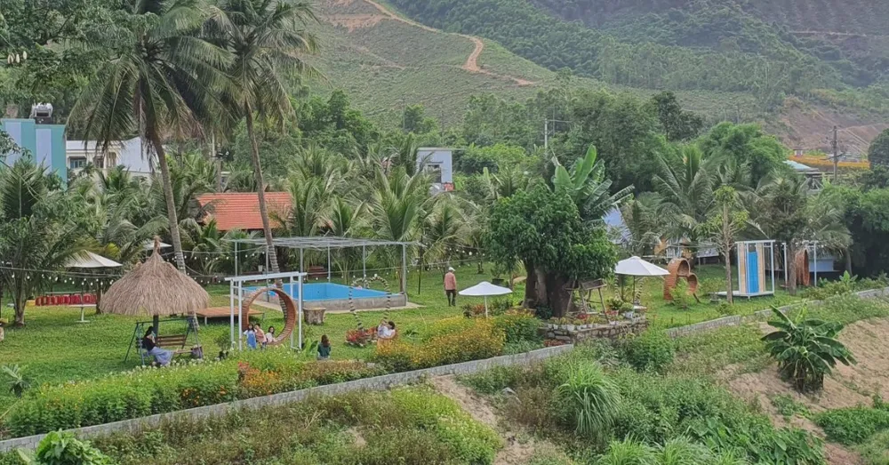 Không chỉ du khách quốc tế, người Đà Nẵng thường đến Hòa Bắc (huyện Hòa Vang) vào dịp cuối tuần. Ảnh: XUÂN QUỲNH Không chỉ du khách quốc tế, người Đà Nẵng thường đến Hòa Bắc (huyện Hòa Vang) vào dịp cuối tuần. Ảnh: XUÂN QUỲNH