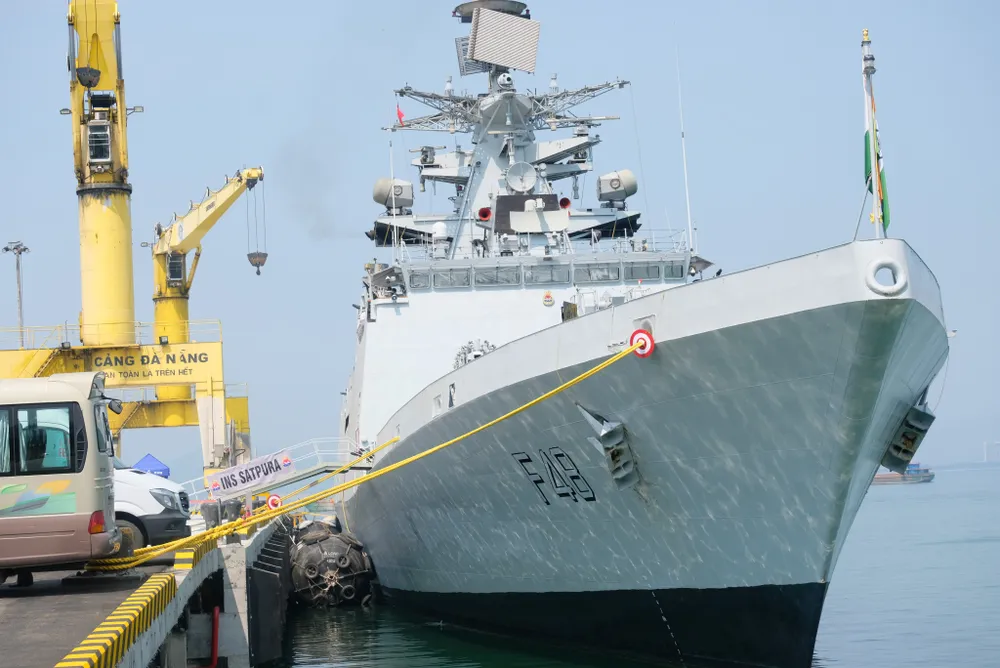 Tàu INS Satpura (F48) cập cảng Tiên Sa, Đà Nẵng. Ảnh: XUÂN QUỲNH Tàu INS Satpura (F48) cập cảng Tiên Sa, Đà Nẵng. Ảnh: XUÂN QUỲNH