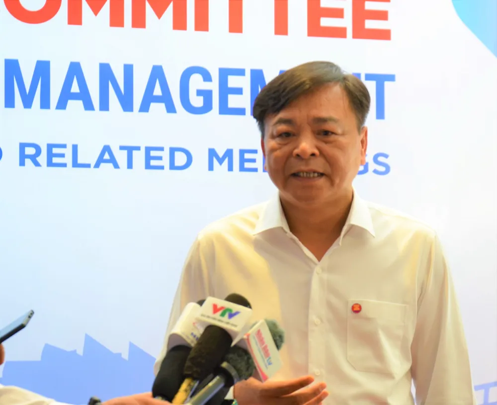 Ông Nguyễn Hoàng Hiệp, Thứ trưởng Bộ NN-PTNT trả lời phỏng vấn. Ảnh: XUÂN QUỲNH Ông Nguyễn Hoàng Hiệp, Thứ trưởng Bộ NN-PTNT trả lời phỏng vấn. Ảnh: XUÂN QUỲNH