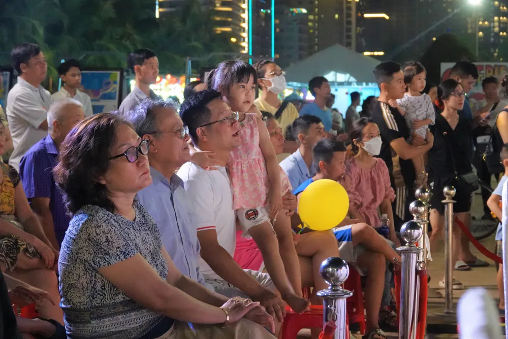 Đông đảo người dân đến thưởng thức chương trình Lễ hội Việt Nam – Nhật Bản TP Đà Nẵng năm 2023. Ảnh: XUÂN QUỲNH