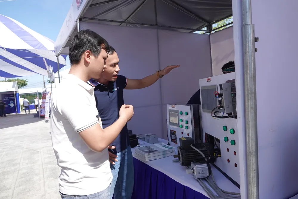 Hoạt động tạo kết nối cho doanh nghiệp tìm hiểu thị trường. Ảnh: XUÂN QUỲNH Hoạt động tạo kết nối cho doanh nghiệp tìm hiểu thị trường. Ảnh: XUÂN QUỲNH