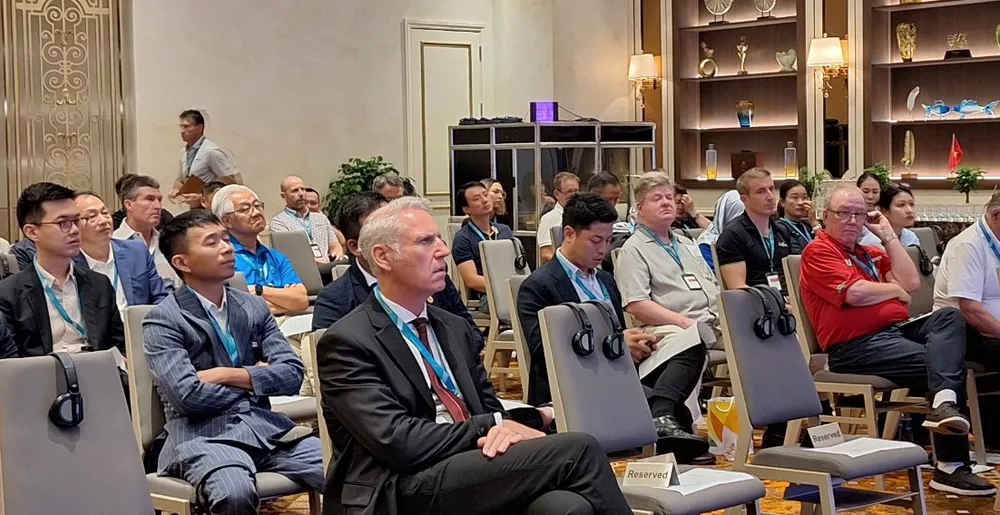 Hội thảo với sự tham dự của các chuyên gia, diễn giả hàng đầu trong lĩnh vực golf. Ảnh: XUÂN QUỲNH Hội thảo với sự tham dự của các chuyên gia, diễn giả hàng đầu trong lĩnh vực golf. Ảnh: XUÂN QUỲNH