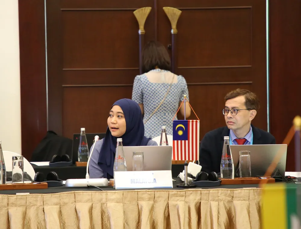 Bà Tunku Latifah Tunku Ahmad, đại diện Bộ TT-TT Malaysia chia sẻ kinh nghiệm. Ảnh: XUÂN QUỲNH