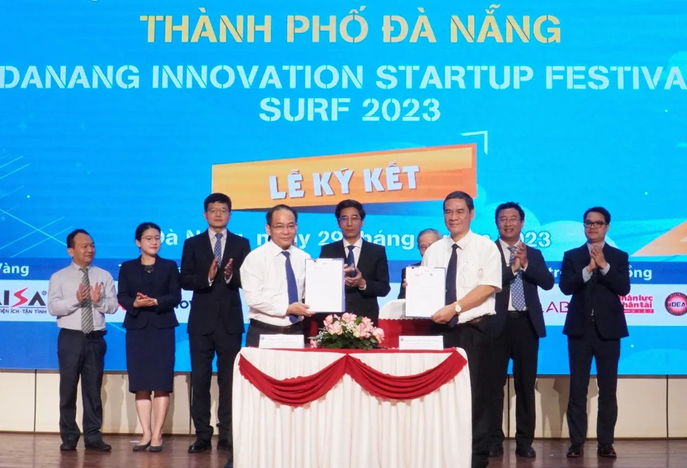 Đà Nẵng tiến hành hợp tác ký kết với các đơn vị. Ảnh: XUÂN QUỲNH Đà Nẵng tiến hành hợp tác ký kết với các đơn vị. Ảnh: XUÂN QUỲNH