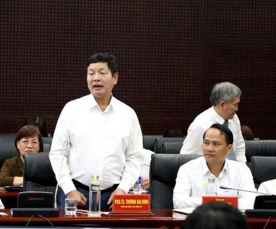 Ông Trương Gia Bình, Chủ tịch Tập đoàn FPT chia sẻ. Ảnh: XUÂN QUỲNH Ông Trương Gia Bình, Chủ tịch Tập đoàn FPT chia sẻ. Ảnh: XUÂN QUỲNH