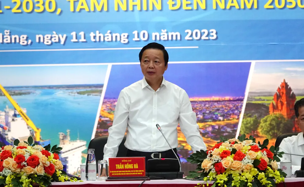 Phó Thủ tướng Chính phủ Trần Hồng Hà chủ trì Hội nghị điều phối vùng Bắc Trung bộ và Duyên hải Trung bộ. Ảnh: XUÂN QUỲNH Phó Thủ tướng Chính phủ Trần Hồng Hà chủ trì Hội nghị điều phối vùng Bắc Trung bộ và Duyên hải Trung bộ. Ảnh: XUÂN QUỲNH