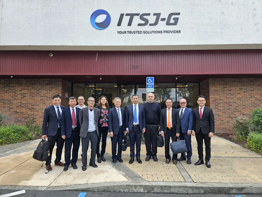 Đoàn công tác lãnh đạo TP Đà Nẵng chụp hình lưu niệm cùng Công ty ITSG-J Đoàn công tác lãnh đạo TP Đà Nẵng chụp hình lưu niệm cùng Công ty ITSG-J