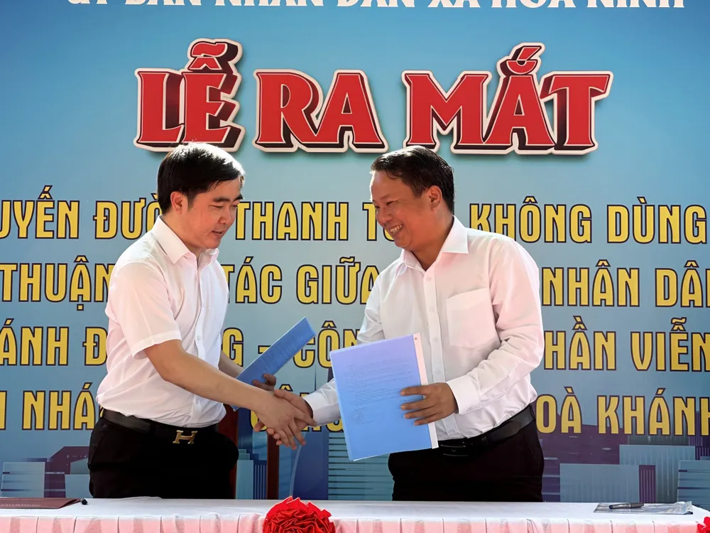 Hưởng ứng Ngày chuyển đổi số, các đơn vị ký cam kết thực hiện mô hình "thanh toán không dùng tiền mặt" của các trường, trạm y tế, hộ kinh doanh và tiểu thương chợ Hòa Ninh Hưởng ứng Ngày chuyển đổi số, các đơn vị ký cam kết thực hiện mô hình "thanh toán không dùng tiền mặt" của các trường, trạm y tế, hộ kinh doanh và tiểu thương chợ Hòa Ninh