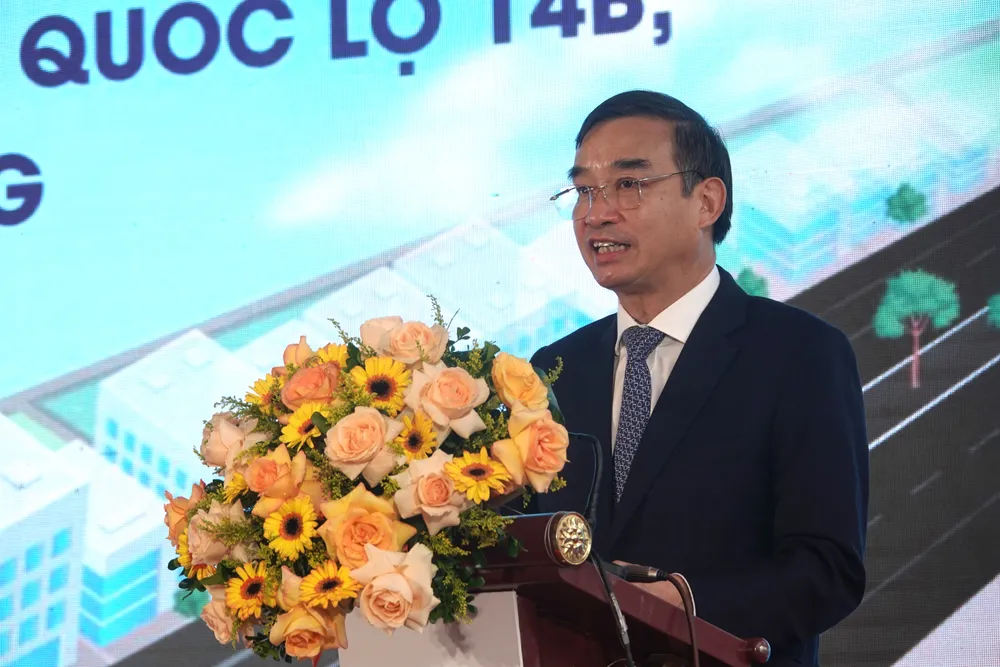 Chủ tịch UBND TP Đà Nẵng Lê Trung Chinh phát biểu tại buổi lễ. Ảnh: XUÂN QUỲNH Chủ tịch UBND TP Đà Nẵng Lê Trung Chinh phát biểu tại buổi lễ. Ảnh: XUÂN QUỲNH