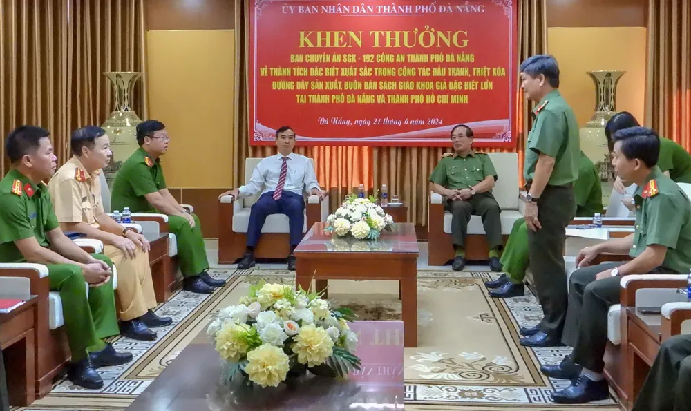 Đại diện Công an TP Đà Nẵng báo cáo thông tin chuyên án z5559256292964_231139a34d689629e2a8877d4f734eee.jpg