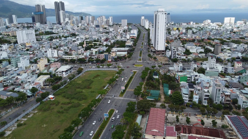 Toàn cảnh TP Đà Nẵng. Ảnh: XUÂN QUỲNH